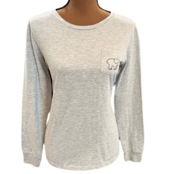 ivory ella Tops - Ivory Ella Front Pocket Gray Long Sleeve T-Shirt “Honoring All Who Served” – Med
